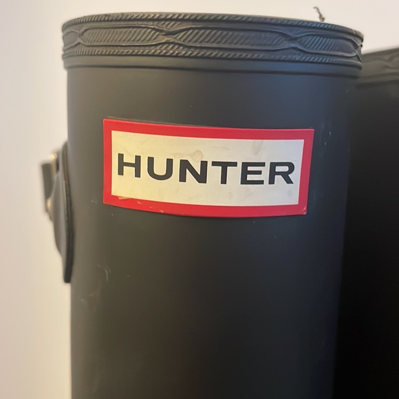 Hunter boot tall, black, US 6 - Picture 3 of 5